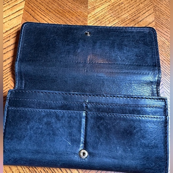 Chloé Black Leather Wallet - Picture 4 of 10